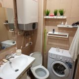 Крупному будет тесно на унитазе 