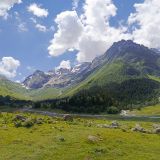Горнолыжные курорты России, фото отдыхающего в июле