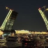 Санкт-Петербург, фото отдыхающего в июле
