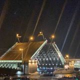 Санкт-Петербург, фото отдыхающего в июле