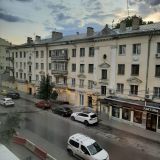 Вид из окна номера на третьем этаже.