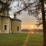 Углич, фото отдыхающего в июле