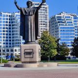 Минск, фото отдыхающего в сентябре