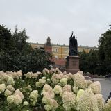 Москва, фото отдыхающего в сентябре