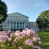 Санкт-Петербург, фото отдыхающего в августе