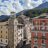 Горнолыжные курорты России, фото отдыхающего в октябре