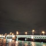 Санкт-Петербург, фото отдыхающего в октябре