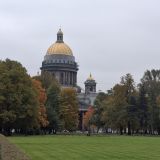 Санкт-Петербург, фото отдыхающего в октябре