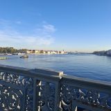 Санкт-Петербург, фото отдыхающего в октябре