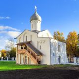 Великий Новгород, фото отдыхающего в октябре