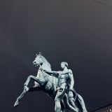 Санкт-Петербург, фото отдыхающего в октябре