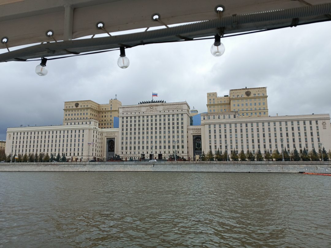 Средняя полоса России, фото отдыхающего в октябре