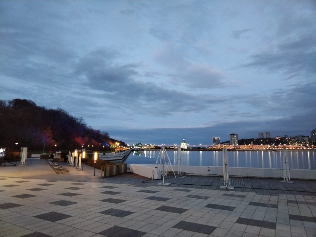 Река Волга, фото отдыхающего в октябре