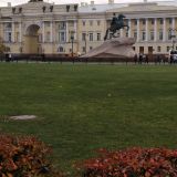 Санкт-Петербург, фото отдыхающего в октябре