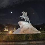 Санкт-Петербург, фото отдыхающего в октябре