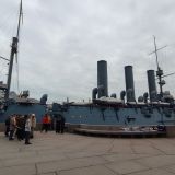 Санкт-Петербург, фото отдыхающего в октябре