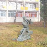 скульптура на территории