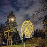 Москва, фото отдыхающего в октябре