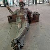 Екатеринбург, фото отдыхающего в ноябре