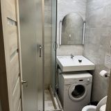 Душ очень маленький 