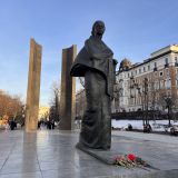 Москва, фото отдыхающего в марте