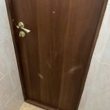 Дверь в ванную 