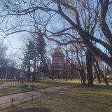 Санкт-Петербург, фото отдыхающего в апреле