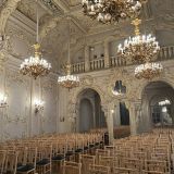 Санкт-Петербург, фото отдыхающего в апреле