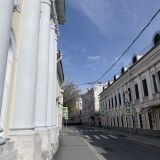 Москва, фото отдыхающего в апреле
