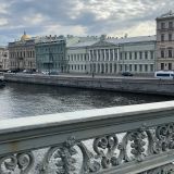 Санкт-Петербург, фото отдыхающего в апреле