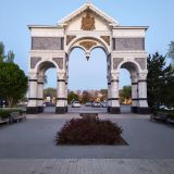 Река Волга, фото отдыхающего в апреле