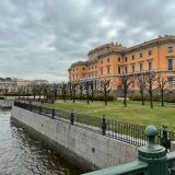 Ленинградская область, фото отдыхающего в апреле