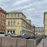 Ленинградская область, фото отдыхающего в апреле