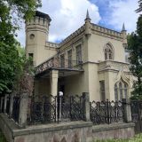 Кавказ, фото отдыхающего в мае
