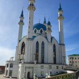 Река Волга, фото отдыхающего в мае