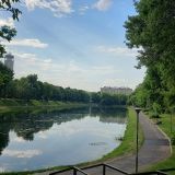 Москва, фото отдыхающего в июне